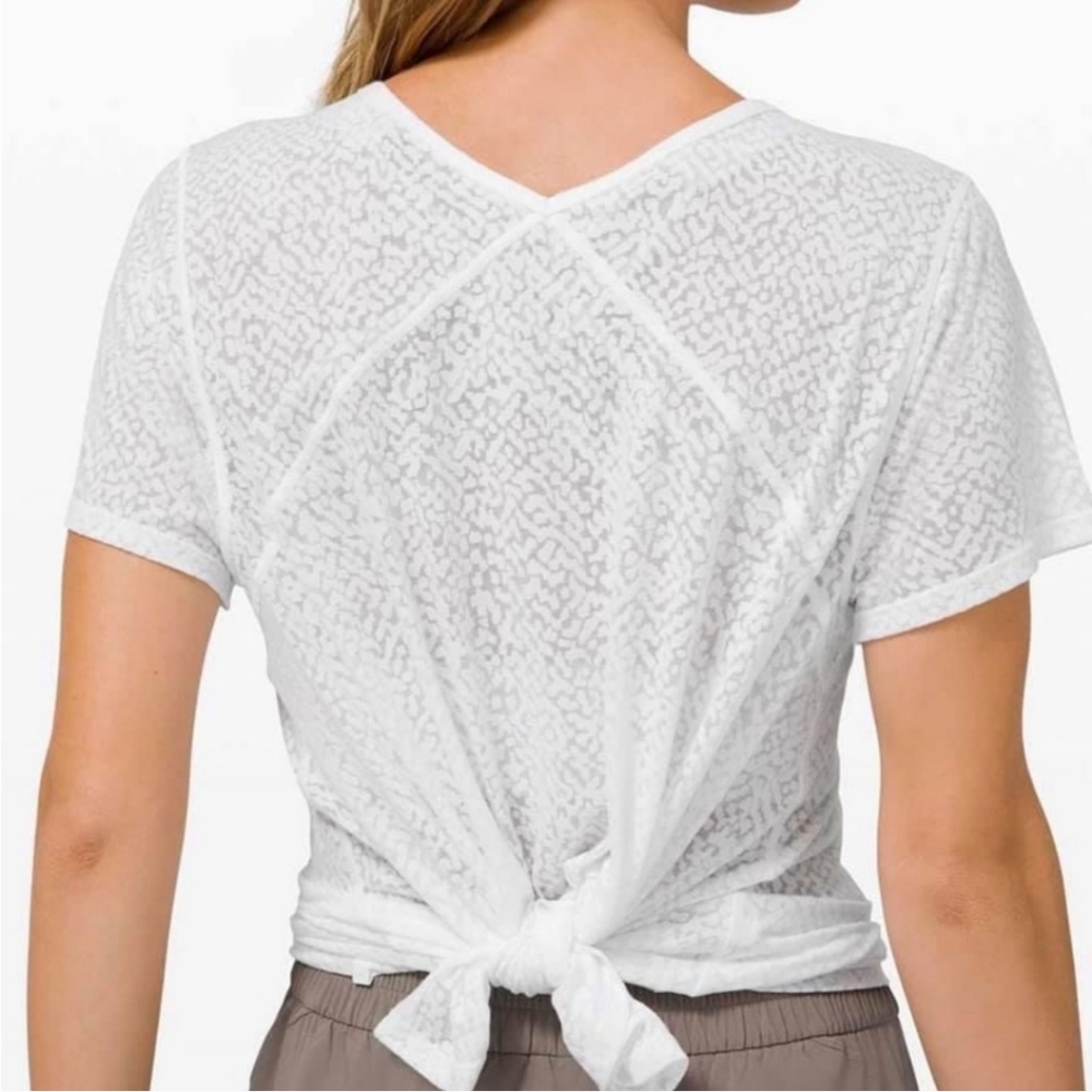 Lululemon Loop Around Tee - image 2